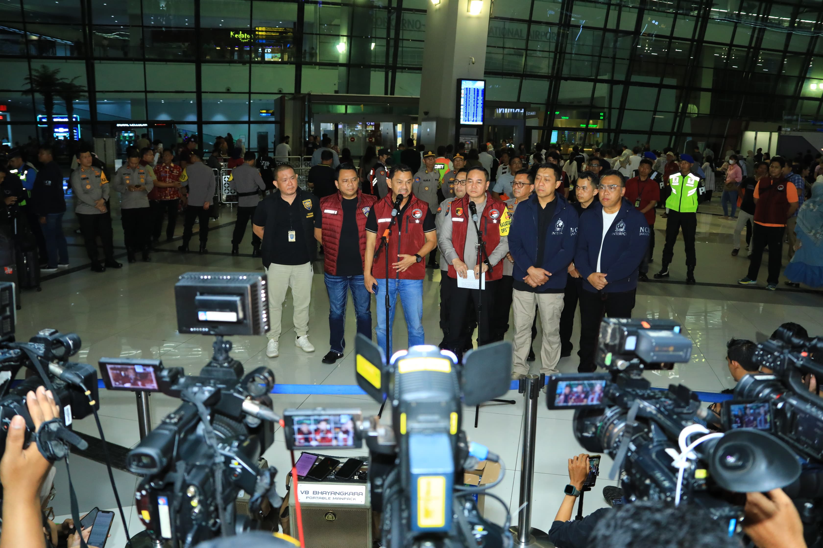 Polri Kolaborasi Dengan Royal Thai Police Tangkap Bandar Narkoba DPO Red Notice di Bangkok, Thailand