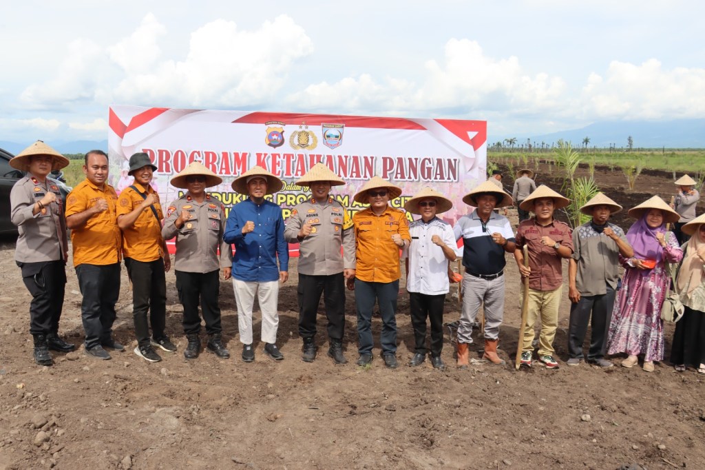Wujudkan Program Ketahanan Pangan, Polres Pasaman Barat Gelar Penanaman Jagung Bersama Pemda Pasaman&nbsp;Barat