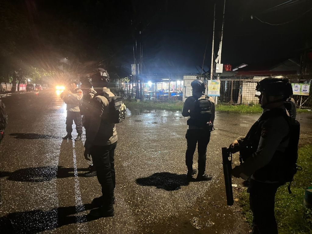 Cegah Aksi Tawuran dan Balap Liar,&nbsp; Tim KRYD Satbrimob Polda Sumbar Datanggi Sejumlah&nbsp;Lokasi