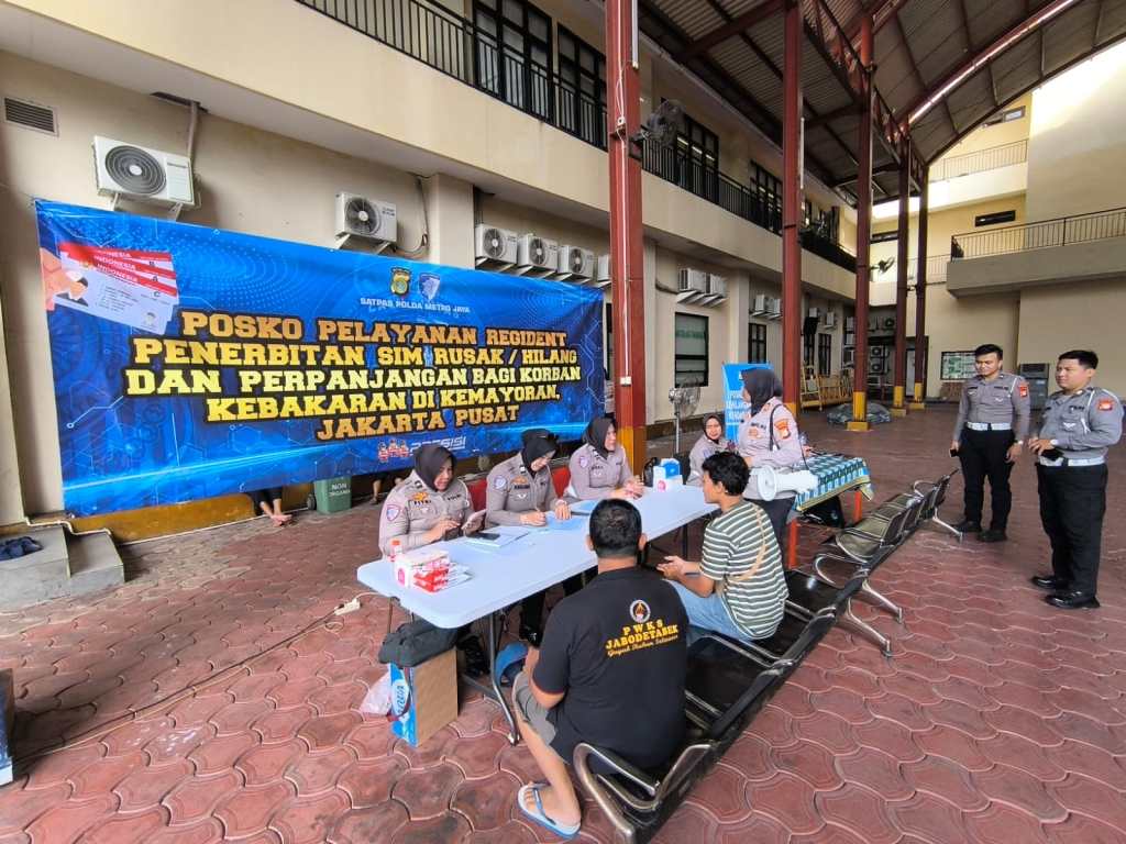 Berikan Pelayanan Kemanusiaan di Kemayoran, Warga Apresiasi Polda Metro&nbsp;Jaya