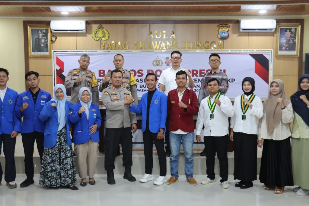 Polres Pasaman Barat Bersinergi Dengan Aliansi Mahasiswa dan OKP Se Kabupaten Pasaman Barat Untuk Laksanakan Kegiatan Bantuan&nbsp;Sosial
