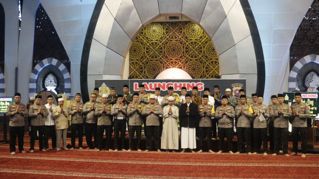 Kapolda Sumbar Launching Program One Day One Khatam&nbsp;Al-Qur’an