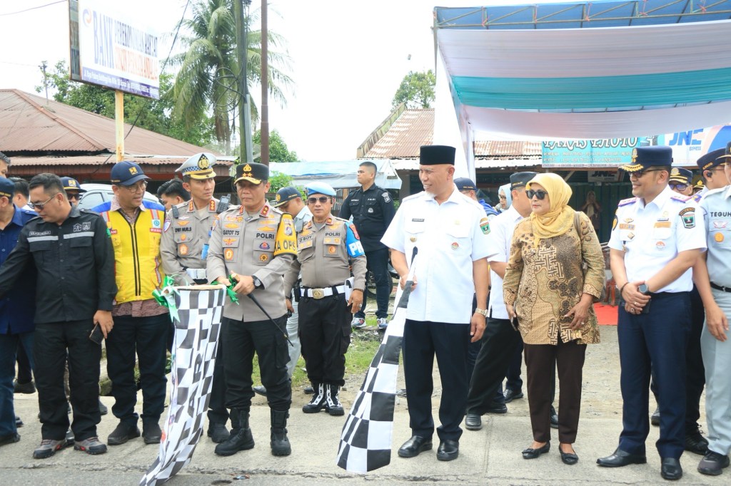 Kapolda Sumbar Hadiri Pembukaan Sistem Satu Arah ( One Way System&nbsp;)
