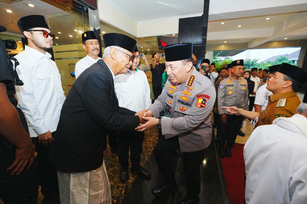 Kapolri Safari Ramadan ke Jawa Tengah, Jalin Silaturahmi dengan Tokoh Ulama&nbsp;Setempat