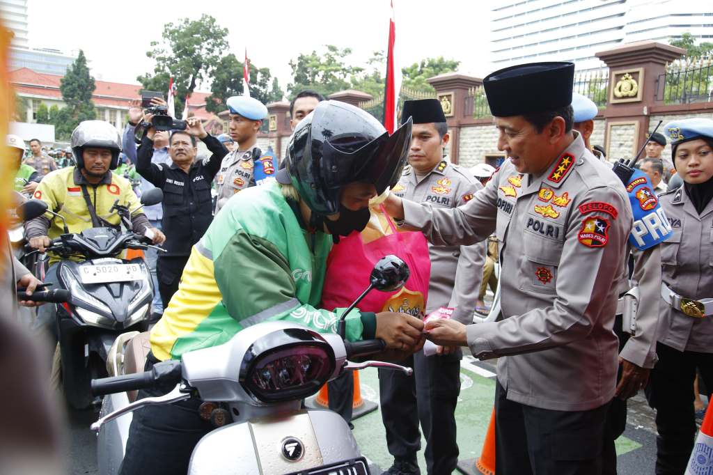 Wakapolri Hadiri Bazar Presisi dan Baksos di Lapangan&nbsp;Bhayangkara