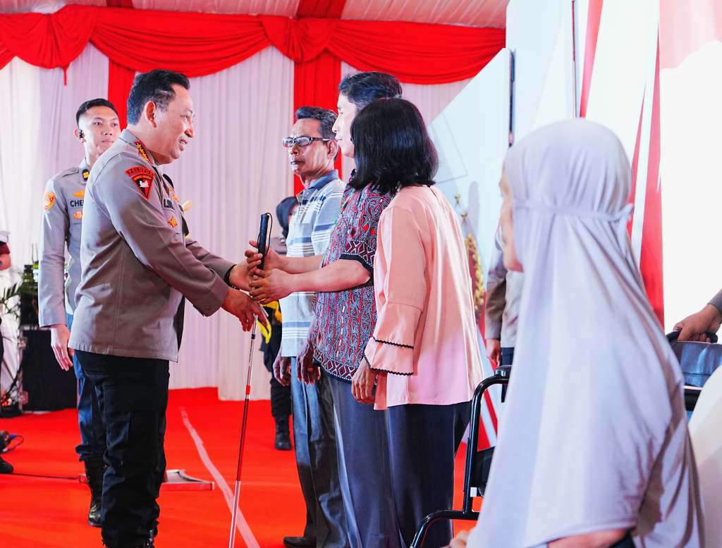 Kunjungi Polda Sumut, Kapolri Tinjau Renovasi Masjid hingga Bakti&nbsp;Sosial