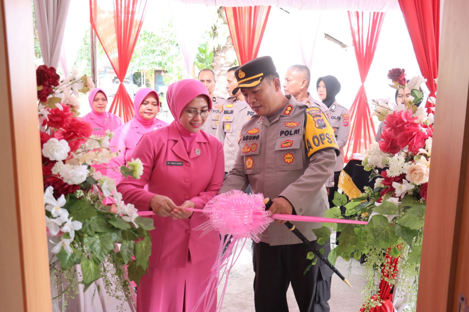 Kapolres Pasbar Resmikan Aula Bhayangkari Tatag Trawang Tungga dan Kegiatan Buka Puasa Bersama Unsur Forkopimda dan Seluruh Personel Polres Pasaman Barat