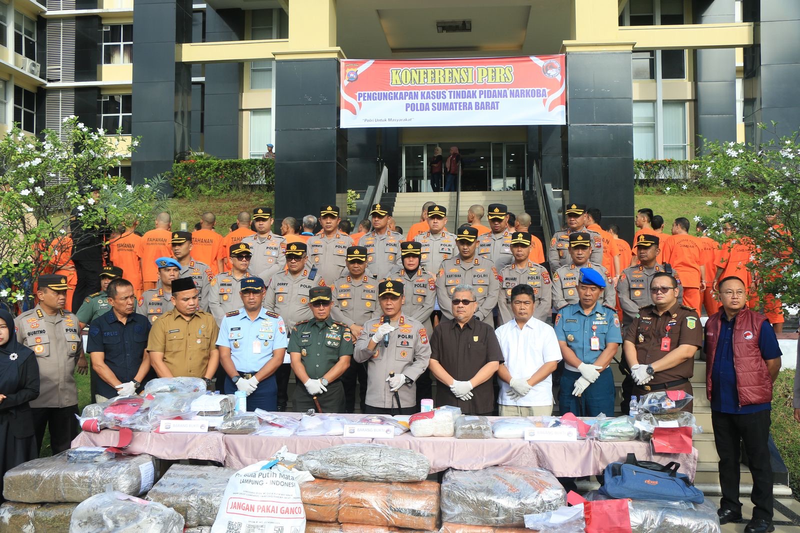 Polda Sumbar Bongkar Ratusan Kasus Narkoba, Bukti Nyata Perang Melawan Narkoba!