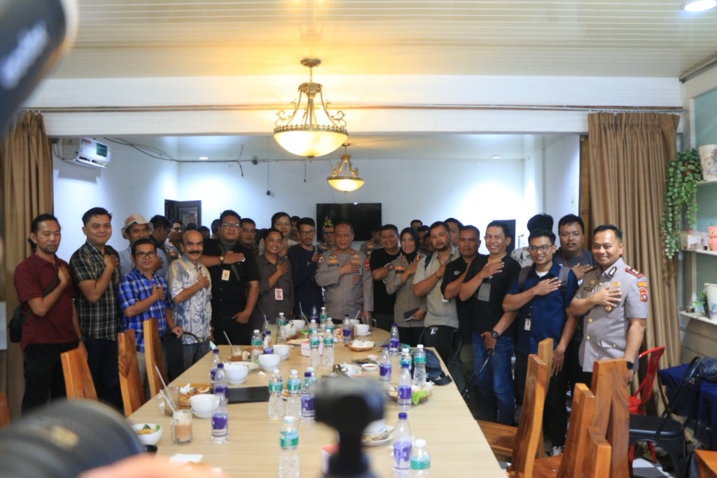 Temu Ramah Dengan Insan Media, Kapolda Sumbar Sampaikan Capaian 100 Hari&nbsp;Kerja