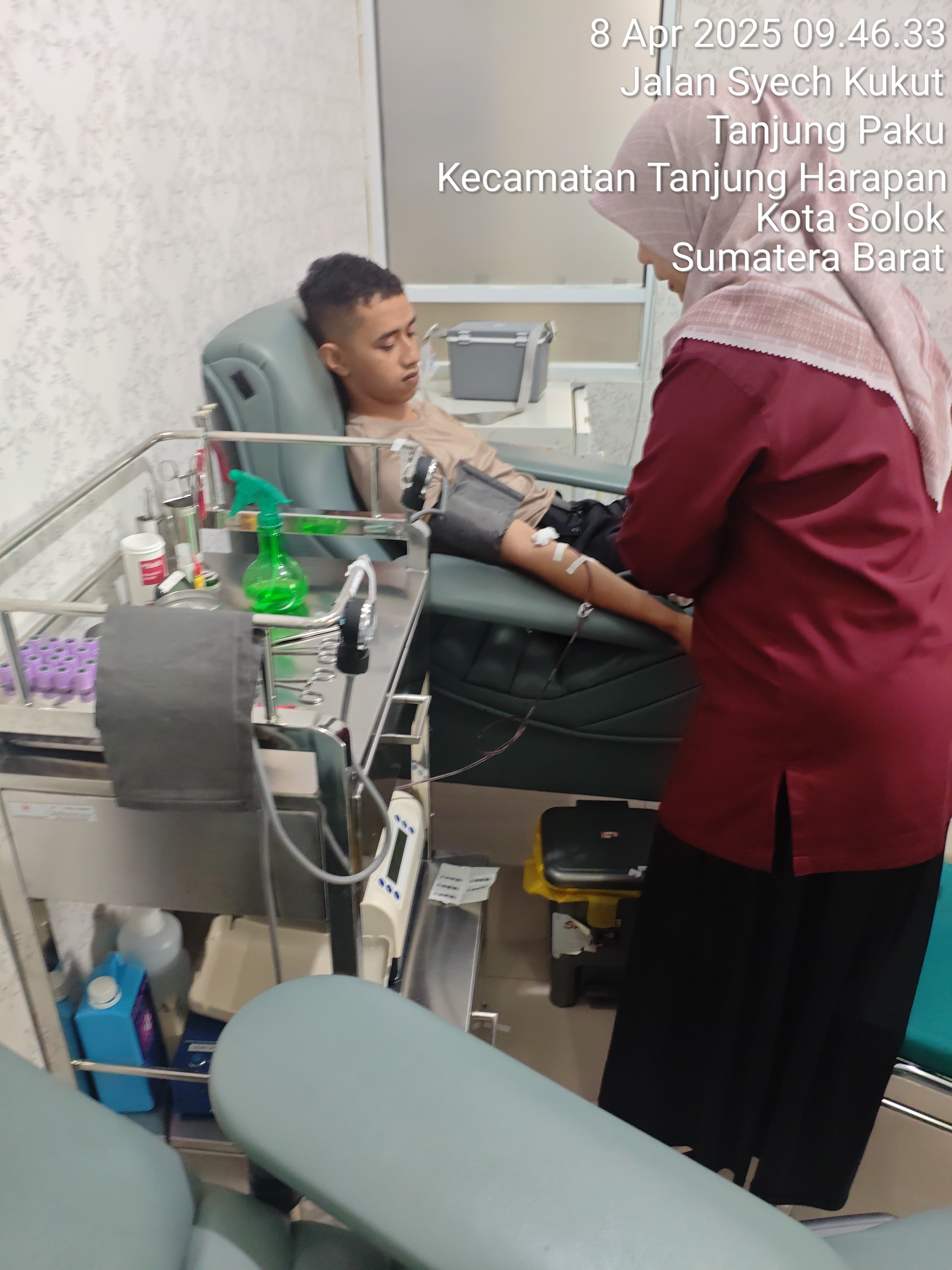 Demi Kemanusiaan, Bripda Jhoe Claudino Marquoes Donorkan Darah di PMI Kota Solok