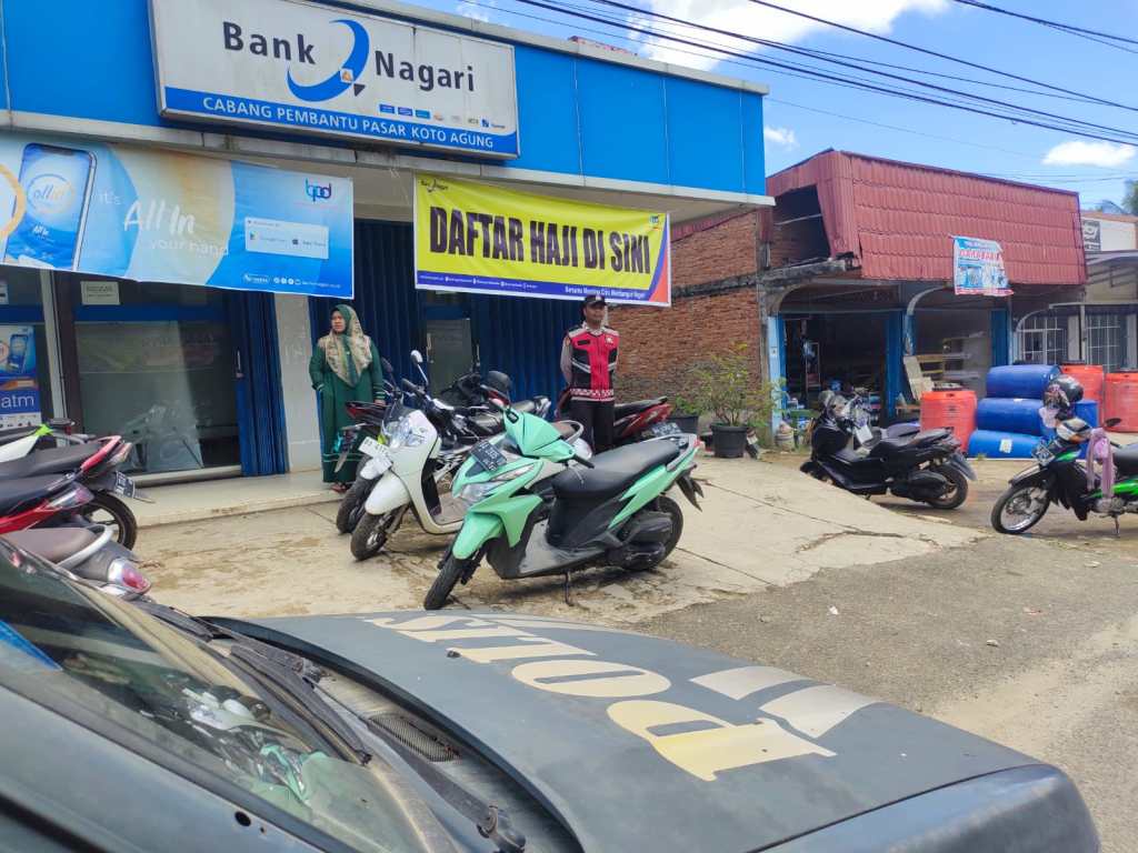 Polsek Sitiung I Koto Agung&nbsp; Patroli Siang di Pasar dan Objek&nbsp;Vital