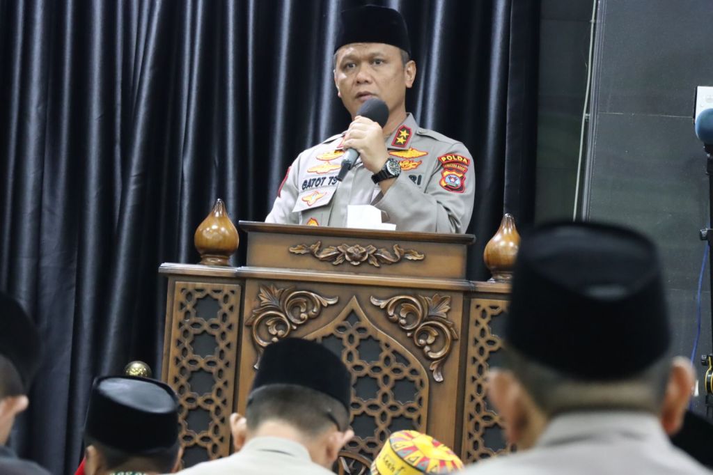 Kapolda Sumbar IRJEN POL Dr. Drs.GATOT TRI SURYANTA, M.Si,CSFA Pimpin GSSB Kunjungi Masjid Agung Al Muttaqin Lubuk&nbsp;Sikaping