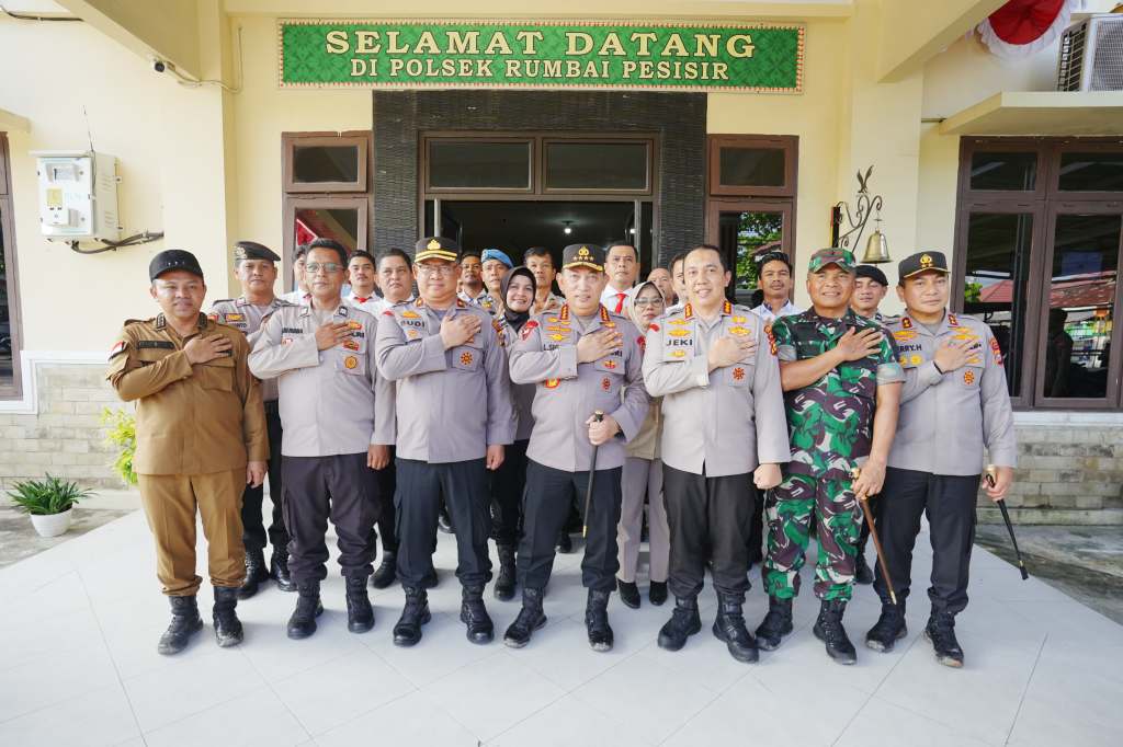 Pastikan pelayanan optimal, Kapolri Kunjungi Polsek Rumbai&nbsp;Pesisir