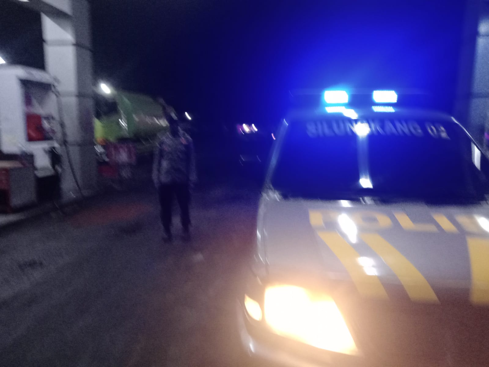 Cegah Premanisme dan Kejahatan, Polsek Muaro Kalaban Laksanakan Patroli Malam di Jalan Lintas Sumatera