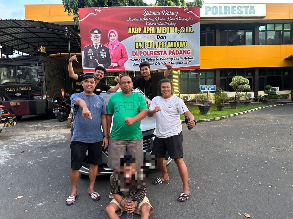 Kurang dari 24 Jam, Tim Klewang Polresta Padang Tangkap Pelaku Pencurian Mobil di Dadok Tunggul&nbsp;Hitam