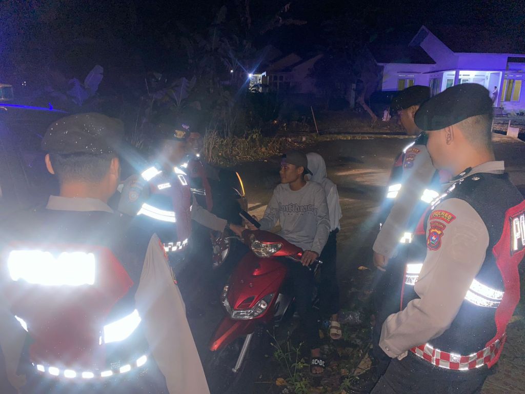 KBO Sat Samapta Pimpin Patroli Dialogis Antisipasi Premanisme Di Wilayah Hukum Polres&nbsp;Pasaman