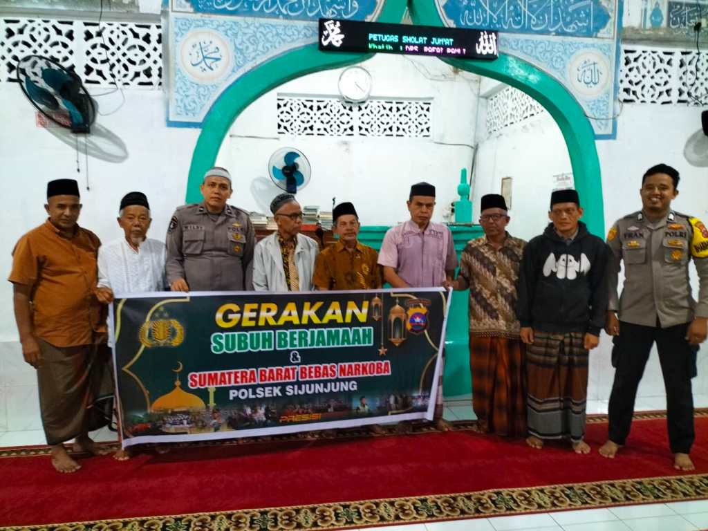 Polsek Sijunjung Sosialisasi ke Masyarakat Melalui Gerakan Subuh Berjemaah, Antisipasi Terjadinya&nbsp;Premanisme