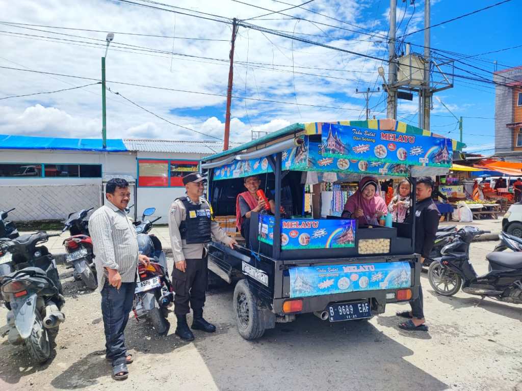 Bhabinkamtibmas Nagari Alahan Panjang Sambangi Masyarakat Jalin Sinergi&nbsp;Kamtibmas