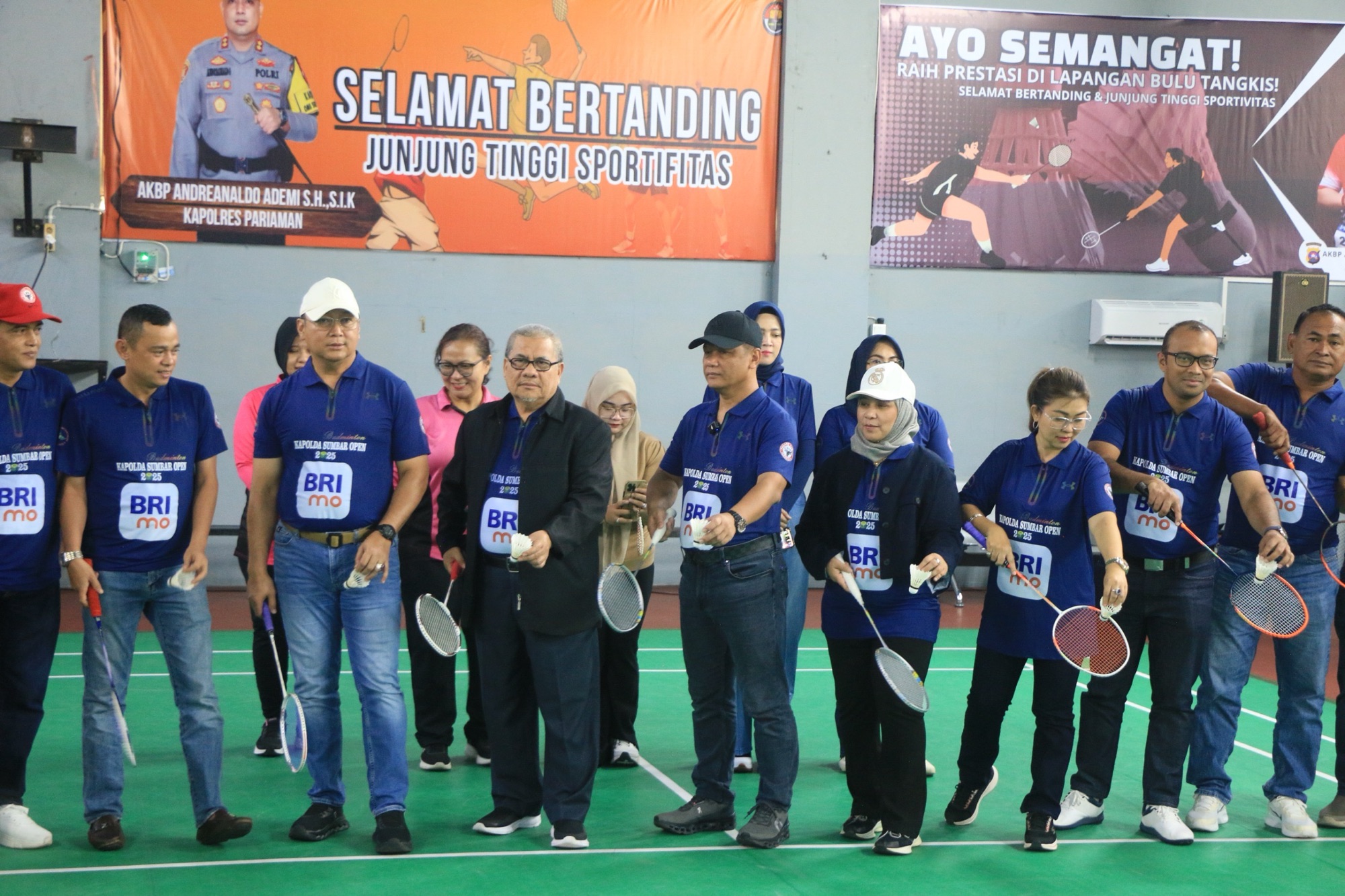 Kapolda Sumbar Buka Turnamen Bulutangkis “Kapolda Cup 2025”: Semangat Bhayangkara dalam Sinergi dan Sportivitas