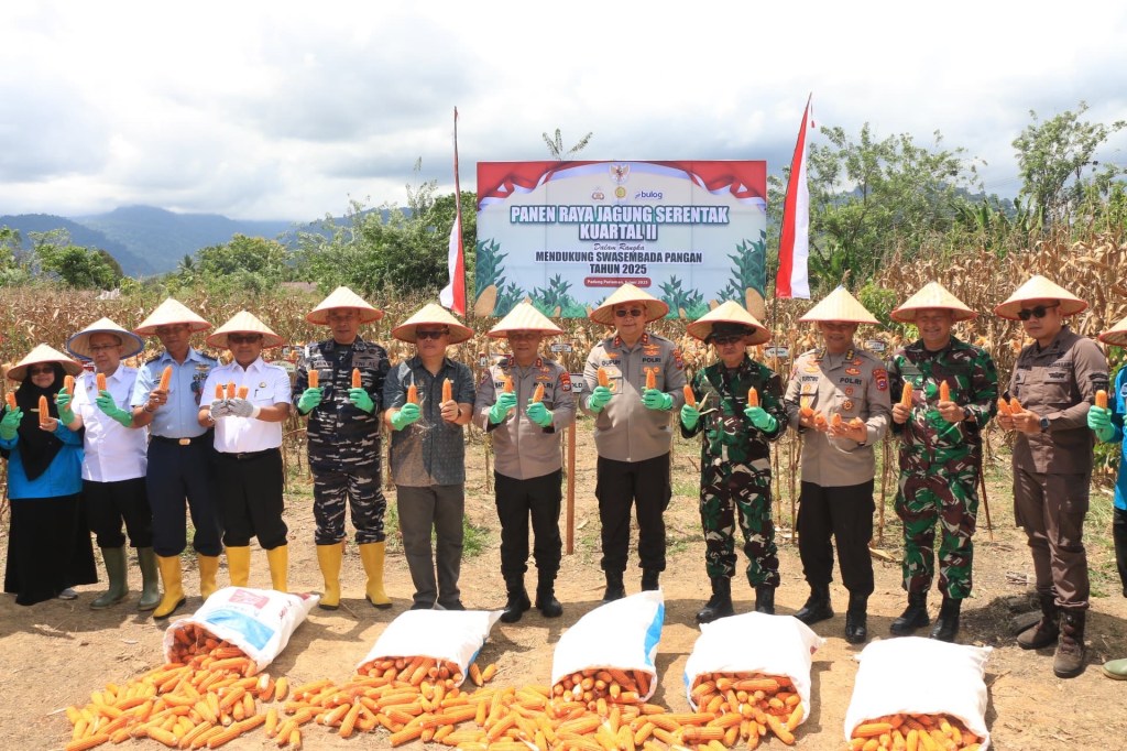 Kapolda Sumbar Hadiri Panen Raya Jagung Serentak Kuartal II Tahun 2025 Secara&nbsp;Daring