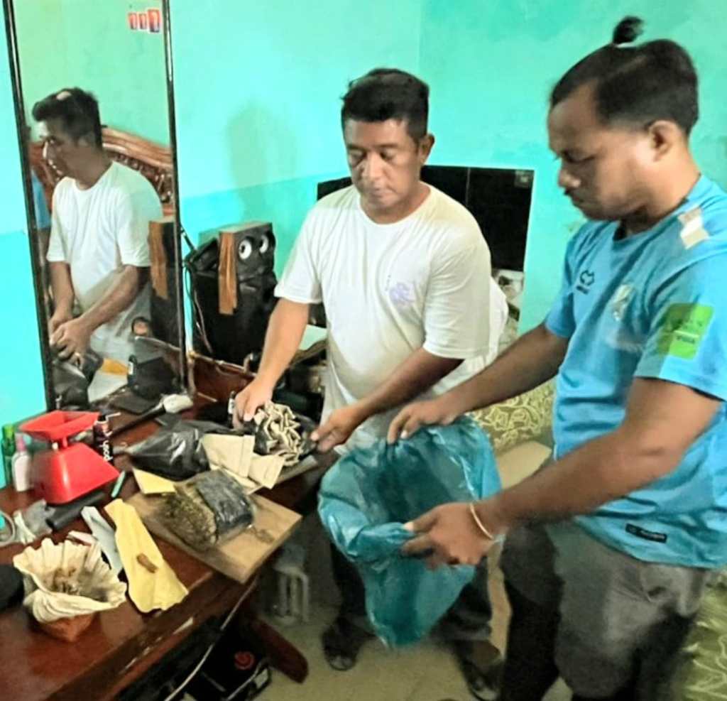 Polsek Siberut Ungkap Kasus Narkoba, Puluhan Paket Ganja Disita dari Oknum Kepala&nbsp;Dusun