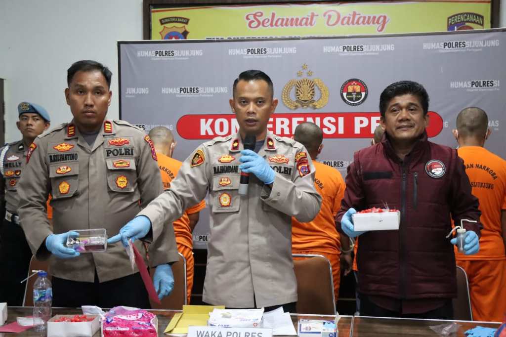 Gelar Konferensi Pers Ungkap Kasus Narkoba, Polres Sijunjung Beberkan Keberhasilan Dalam Beberapa&nbsp;Pekan