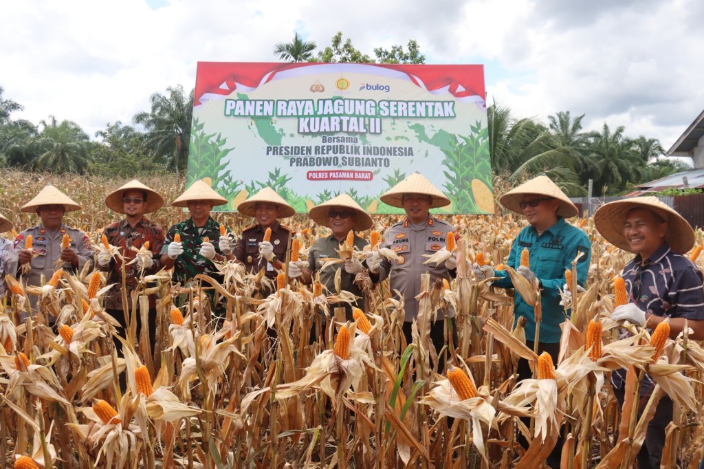Polres Pasaman Barat dan Forkopimda Mengikuti Zoom Meeting Panen Raya Jagung Serentak Kuartal II&nbsp;2025