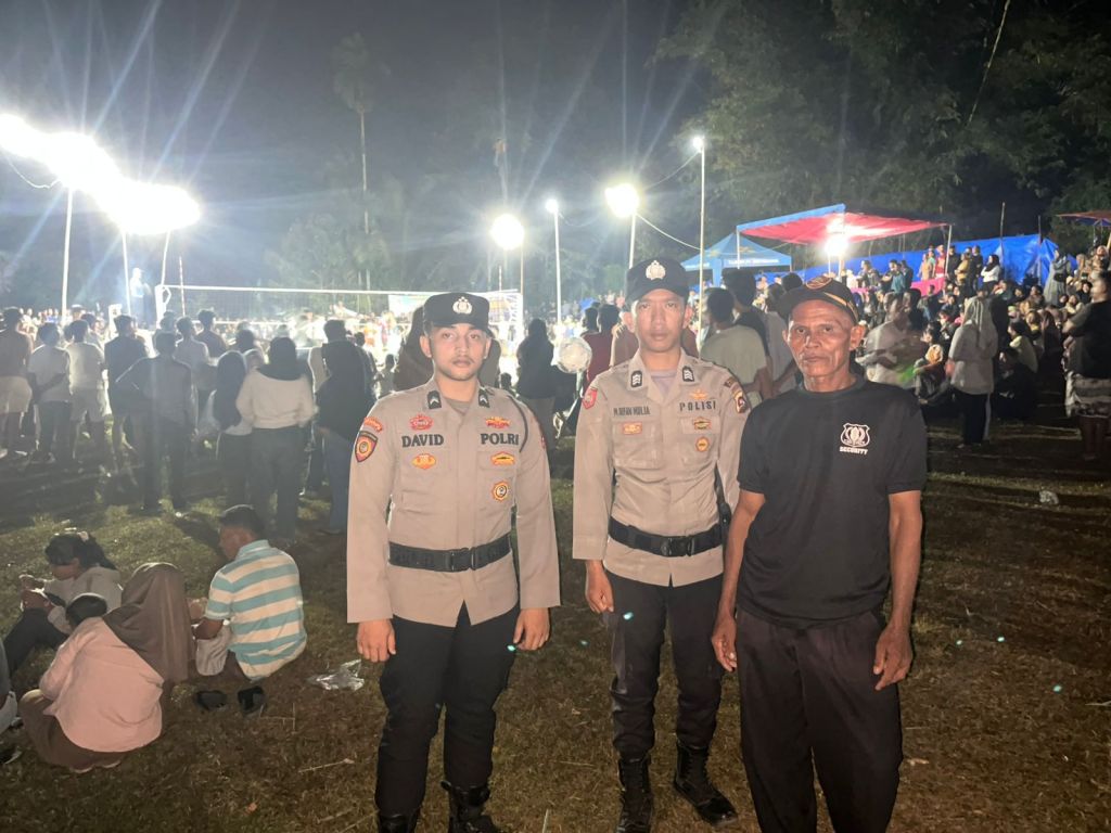 Personel Polsek Koto VII Laksanakan Pengamanan Turnamen Volly Ball Cup IV Tahun&nbsp;2025