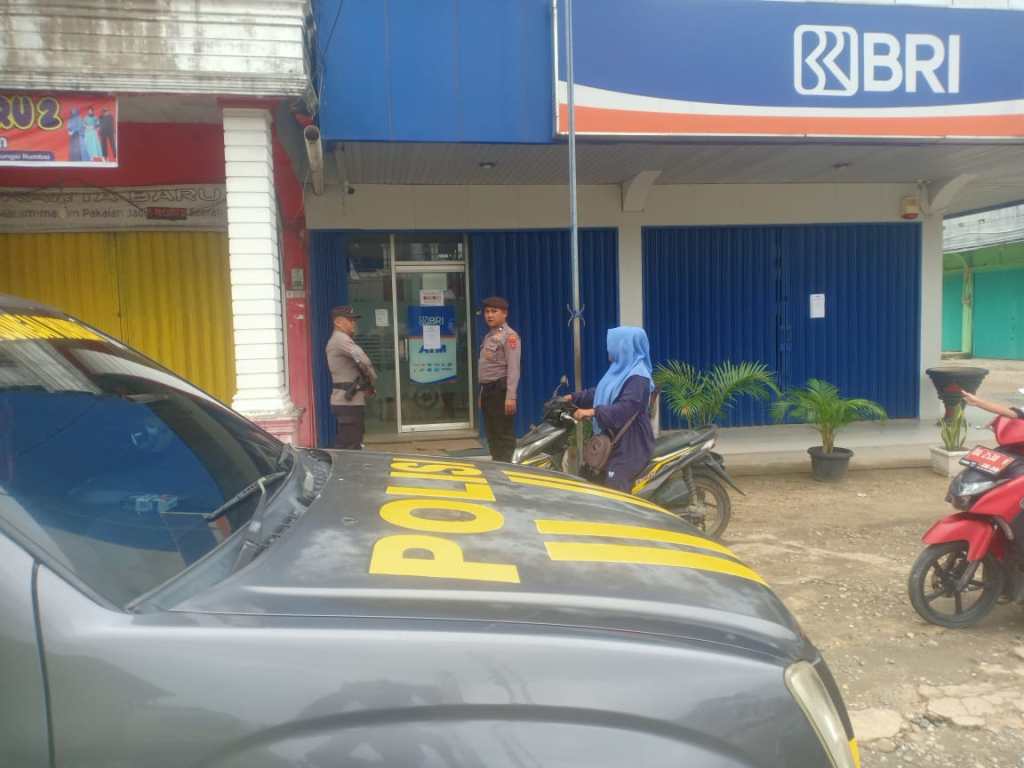 Patroli Siang, Polsek Sungai Rumbai Jaga Keamanan Wilayah&nbsp;Rawan