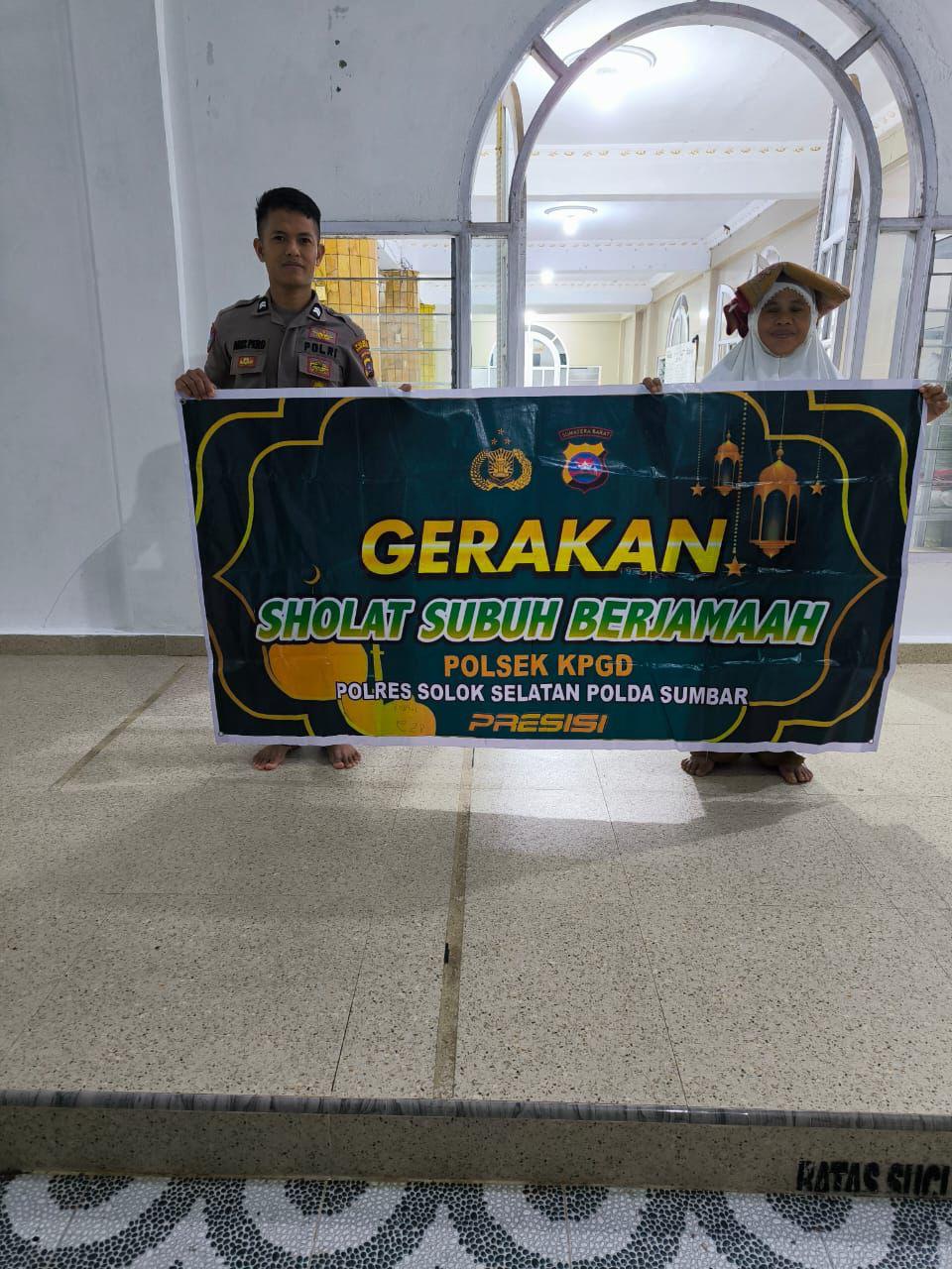 “Subuh Berkah, Polisi Bersujud: Gerakan GSB Warnai Fajar di Solok&nbsp;Selatan”