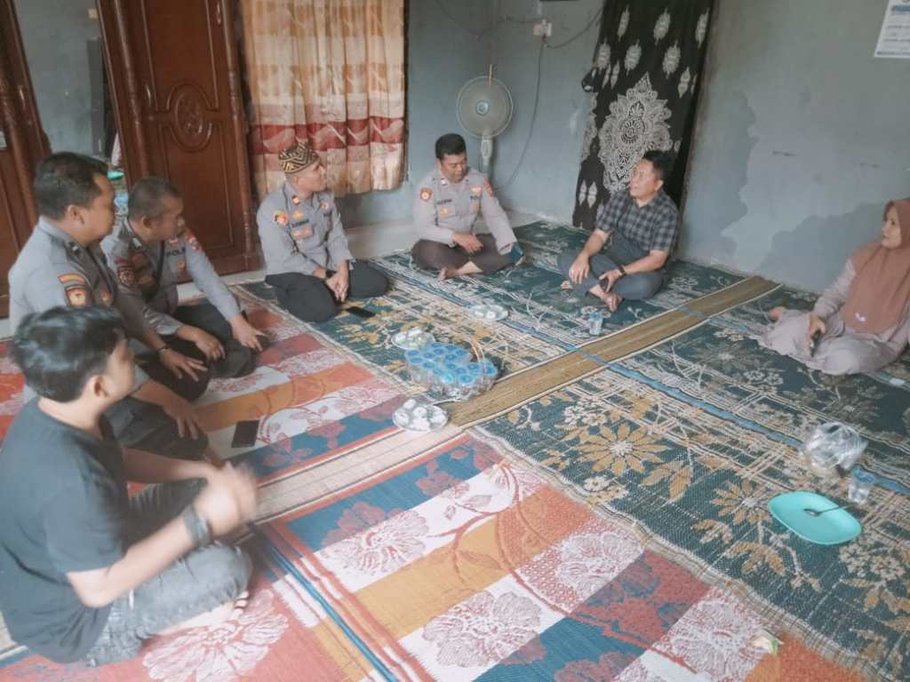 Wujud Empati Tanpa Batas, Polsek Sangir Jujuan Kunjungi Rumah Duka Warga: Hadir dalam Suka dan&nbsp;Duka
