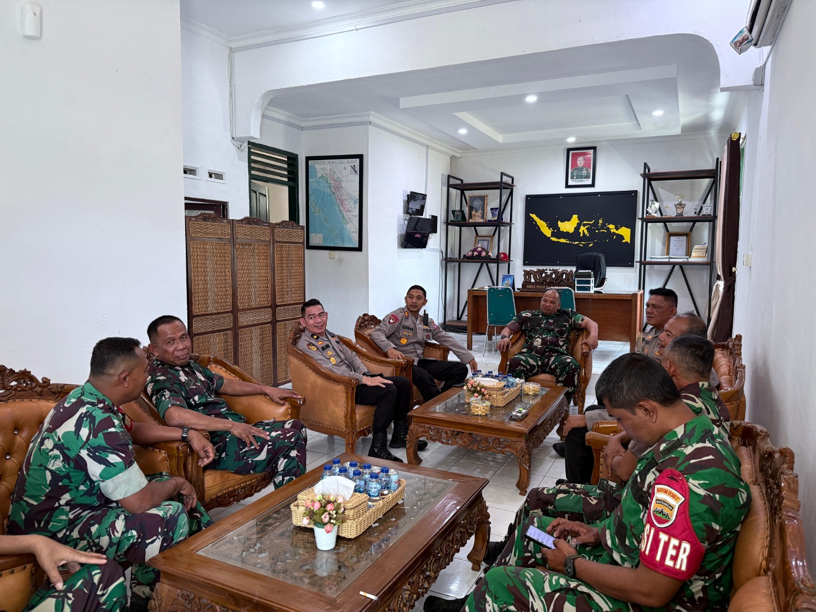 PERKUAT SINEGITAS TNI-POLRI, KAPOLRES TANAH DATAR BERSILATURAHMI KE KODIM 0307/TANAH DATAR