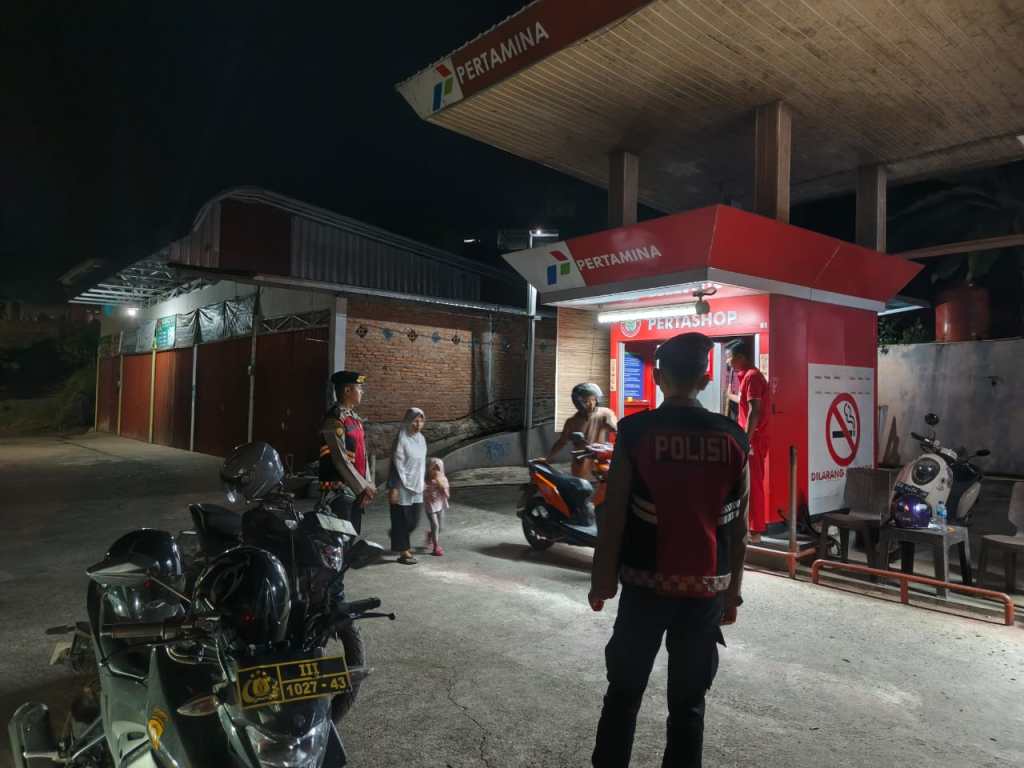 Cegah Gangguan Kamtibmas, Personel Sat Samapta Polres Sawahlunto Gencarkan Patroli Malam di Perkantoran dan Objek&nbsp;Vital