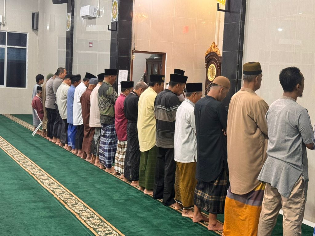 Safari Subuh Polsek Sitiung I Koto Agung di Masjid Darul Falah, Jalin Silaturahmi dan Edukasi&nbsp;Kamtibmas