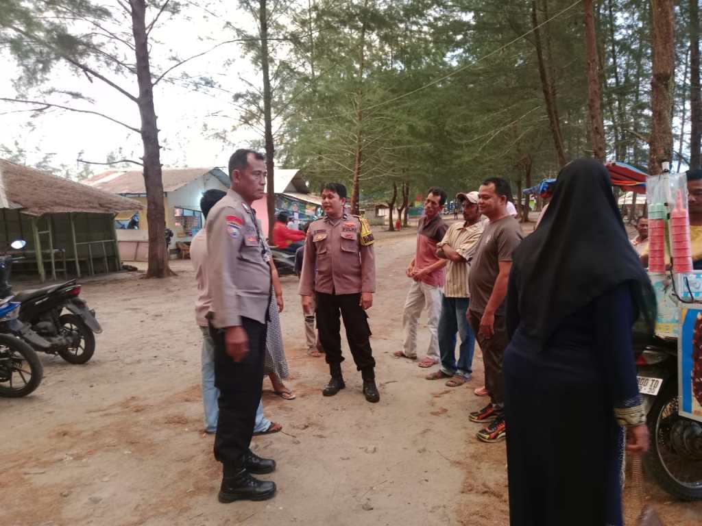 Personel Polres Pasaman Barat Gelar Patroli dan Imbauan Cegah Premanisme di Objek Wisata Pohon Seribu, Pasaman&nbsp;Barat