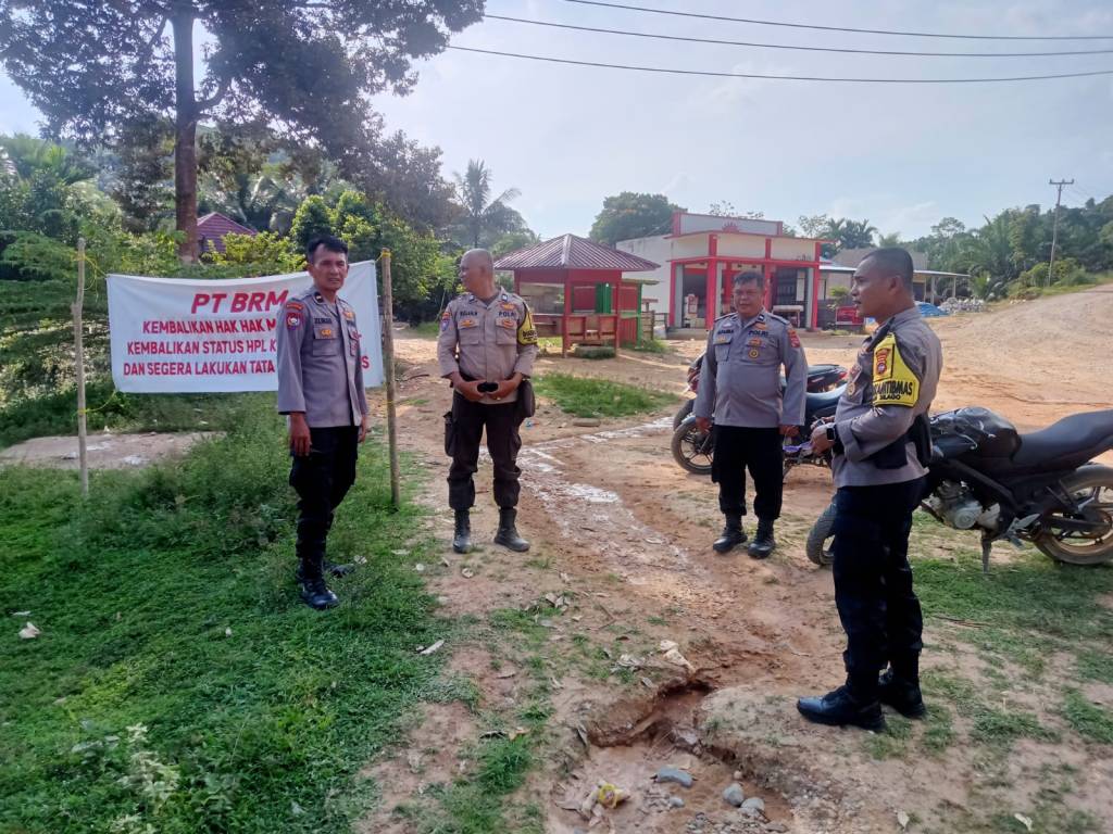 Dalam Rangka Hari Bhayangkara ke-79, Polres Dharmasraya Optimalkan Patroli Pengamanan di Area PT.&nbsp;BRM