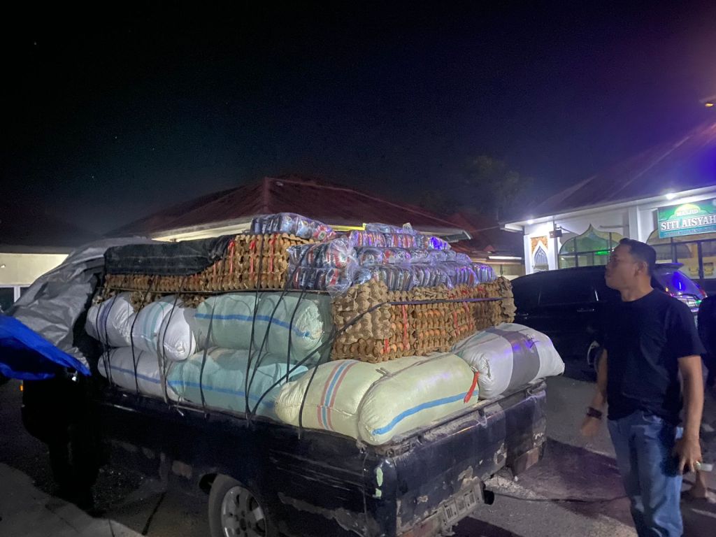 Sat Reskrim Polres 50 Kota Amankan Dua Mobil Pengangkut Pupuk Bersubsidi Ilegal Bermodus&nbsp;Sembako
