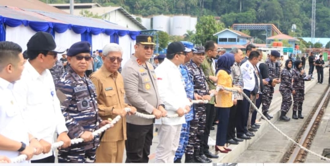 Wakapolda Sumbar Hadiri Pelepasan Ekspedisi Rupiah Berdaulat ke Kepulauan Mentawai: Sinergi Polri Dukung Ketahanan Ekonomi Nasional