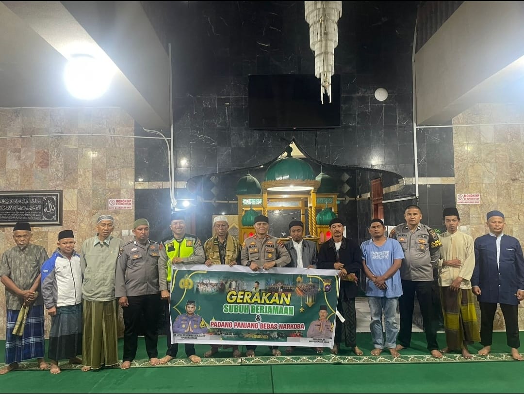 Personel Polres Padang Panjang Laksanakan Gerakan Subuh Berjamaah untuk Tingkatkan Iman dan Taqwa