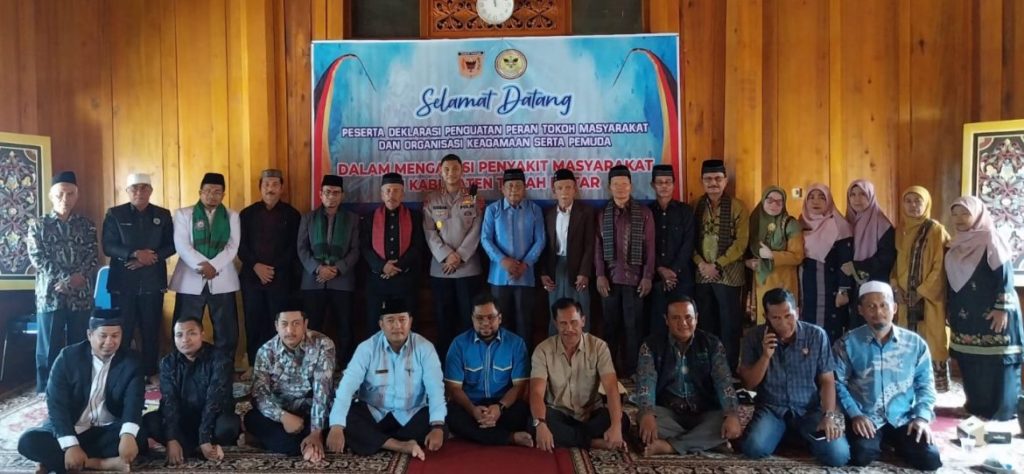Kapolres Tanah Datar Hadiri Deklarasi Bersama Tokoh Masyarakat Tanah Datar, “Seruan Bersatu Tangani Penyakit&nbsp;Masyarakat