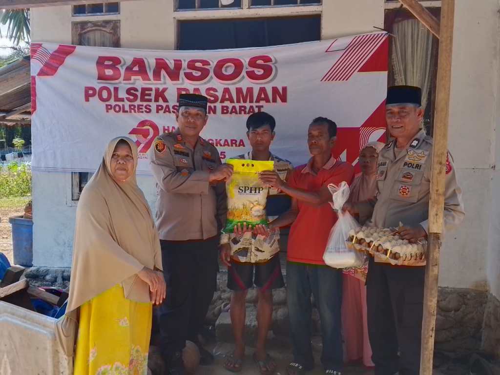 Kapolsek Pasaman Gelar “Jumat Berkah” Berikan Bantuan Sembako Untuk Korban Serangan&nbsp;Buaya