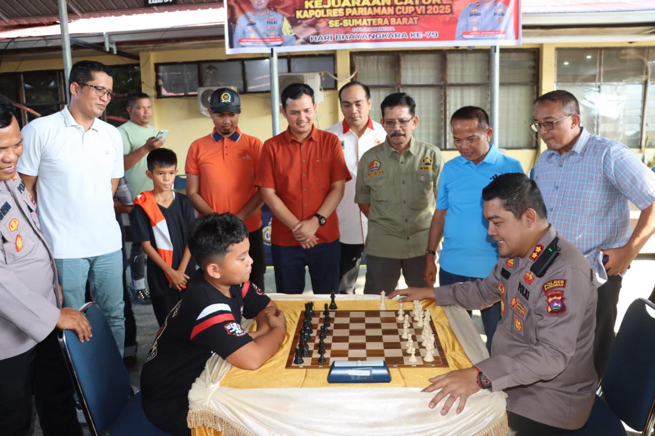 Kapolres Pariaman Buka Pertandingan Catur Se-Sumatera Barat Sambut Hari Bhayangkara ke-79
