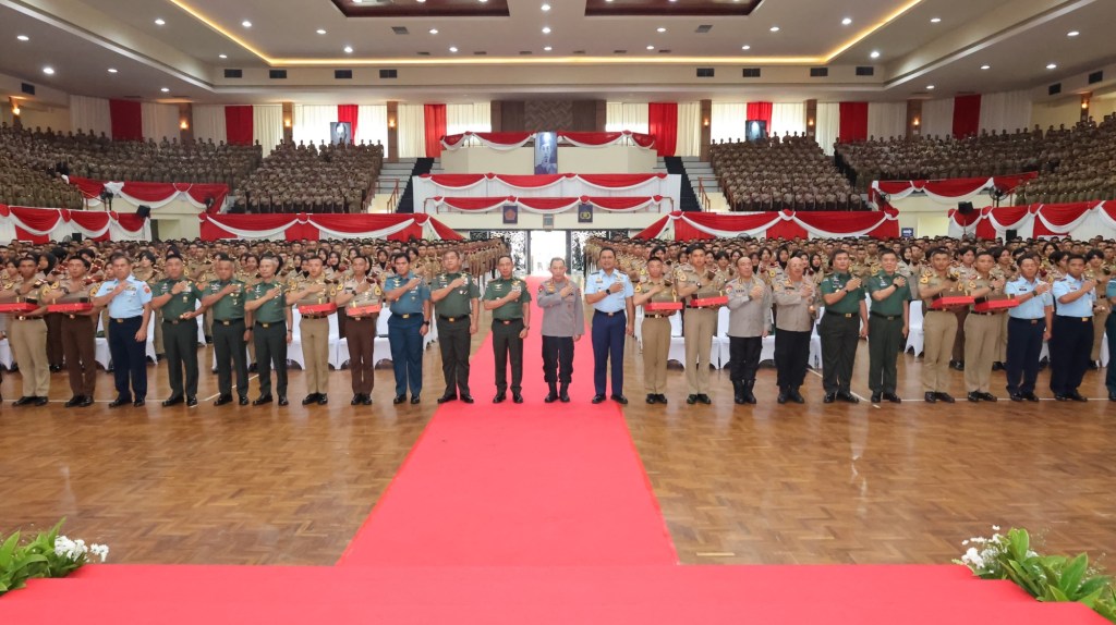 Beri Pembekalan Kepada 2.000 Capaja, Kapolri: Sinergitas Modal Hadapi&nbsp;Tantangan