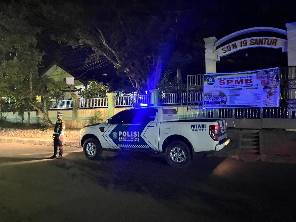 Sat Lantas Polres Sawahlunto Laksanakan Patroli Malam untuk Ciptakan Kamseltibcarlantas yang&nbsp;Kondusif