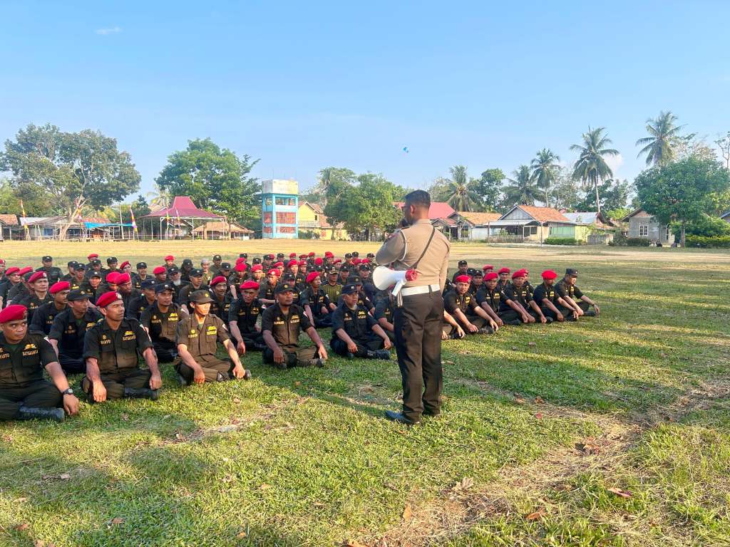 Polres Dharmasraya Beri Pembekalan Kebangsaan dan Lalu Lintas kepada Satgas MTA&nbsp;Gabungan