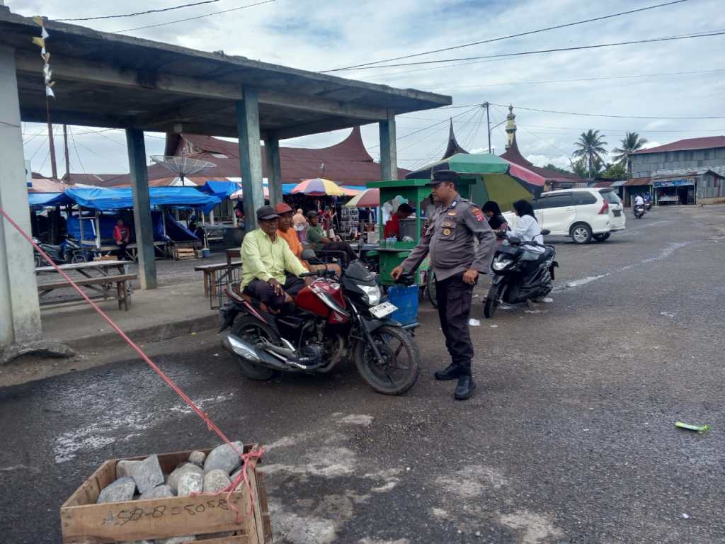 Polsek Pulau Punjung Laksanakan Patroli Humanis, Wujud Nyata “Polri untuk&nbsp;Masyarakat”