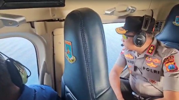 Kapolda Jatim Ikut Turun Cari Korban KMP Tunu Pratama yang Tenggelam di Selat&nbsp;Bali