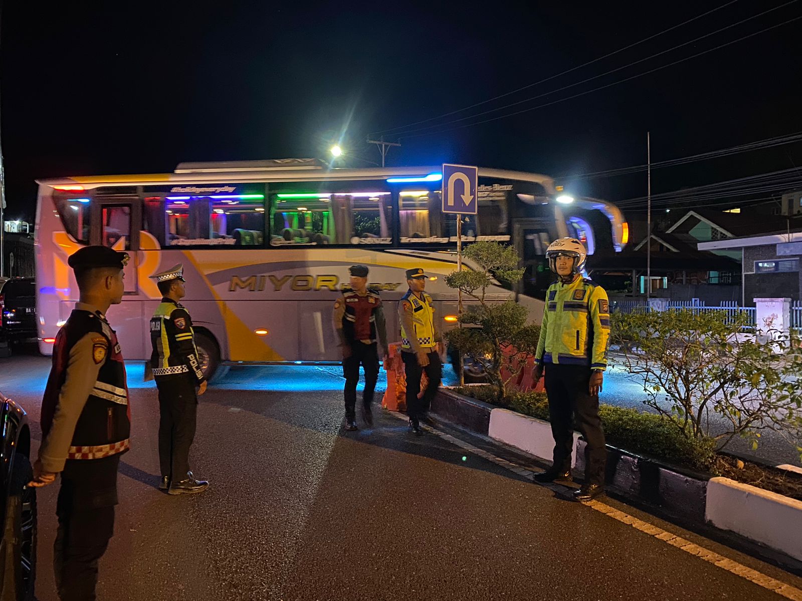 Polres Sawahlunto Berikan Pengawalan dan Pengamanan Kepulangan Jemaah Haji