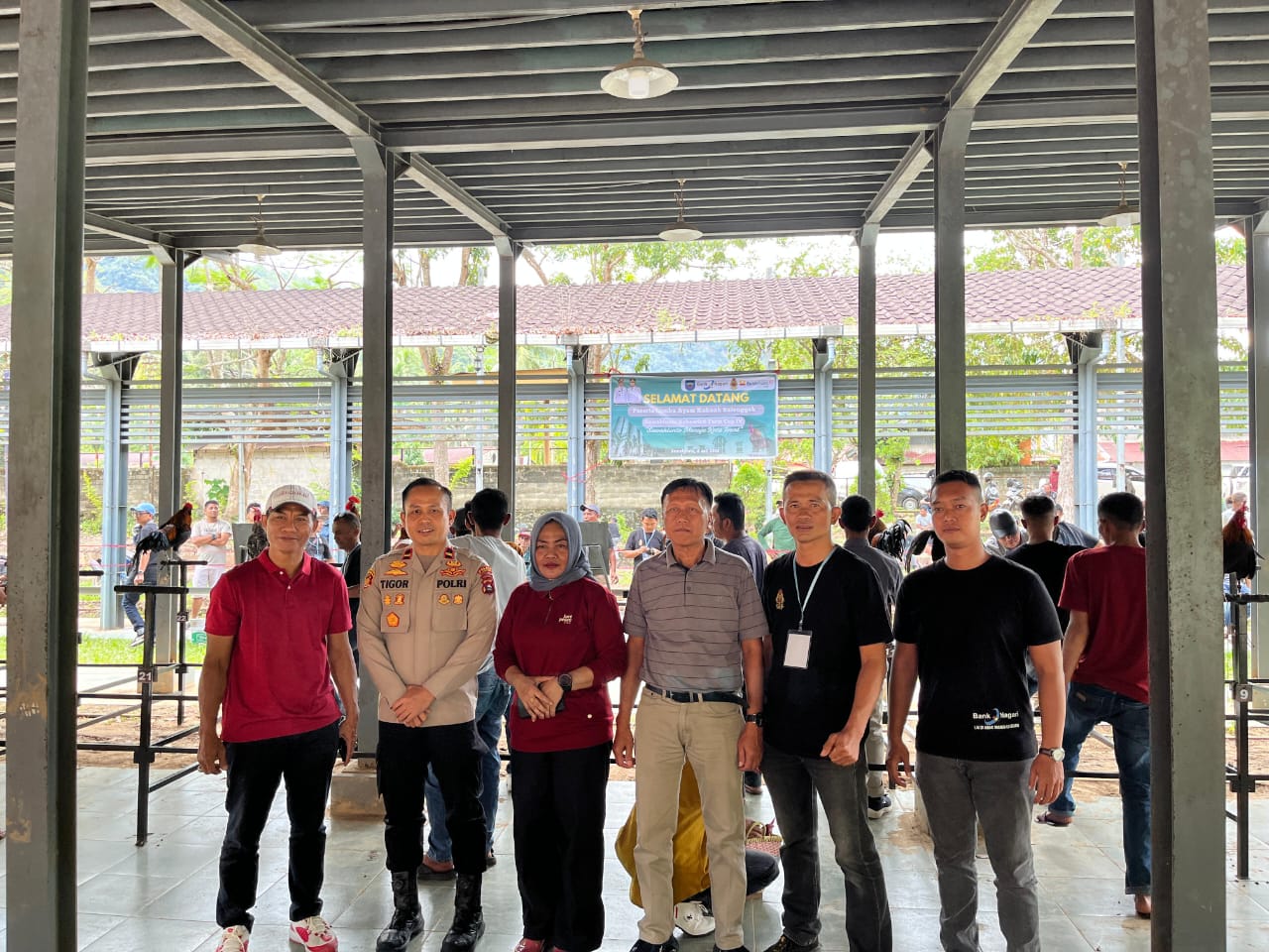 Meriah dan Aman, Kapolsek Barangin Hadiri & Kawal Lomba Ayam Kukuak Balenggek