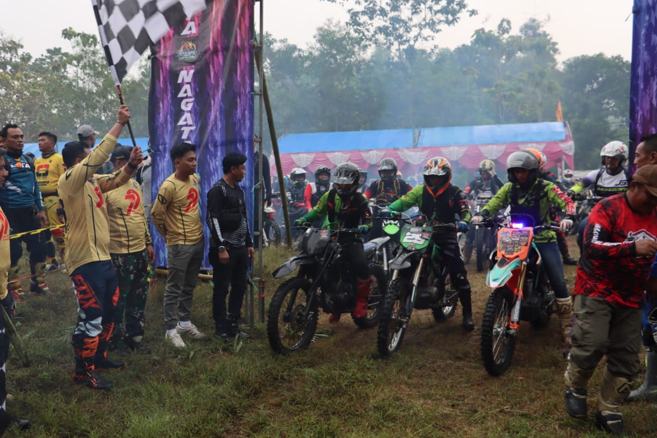 Kapolres Bangkalan Maknai Hut Bhayangkara Ke- 79 Dengan Baksos Touring Trail Adventure